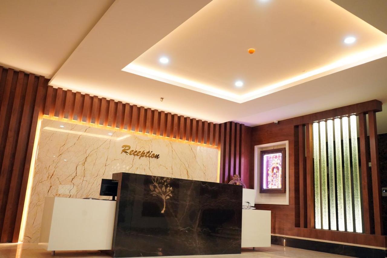 Hotel Nivetha Inn Coimbatore Exterior photo