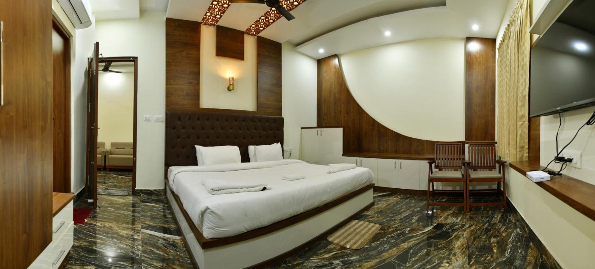 Hotel Nivetha Inn Coimbatore Exterior photo